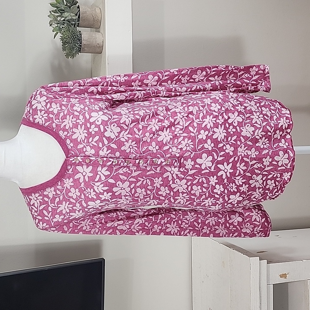Vintage Lightweight Long Sleeve Perfect Fit Floral Tee